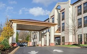 Comfort Suites Near Penn State